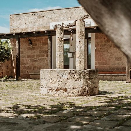Bio-Agriturismo Masseria La Palombara サルヴェ エクステリア 写真