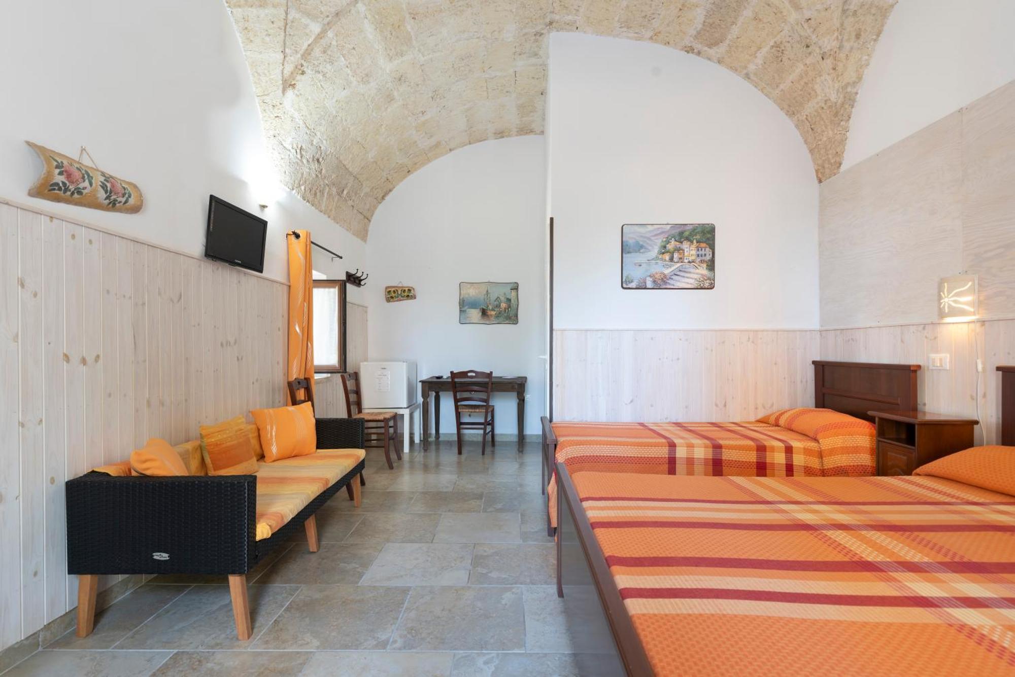 Bio-Agriturismo Masseria La Palombara サルヴェ エクステリア 写真